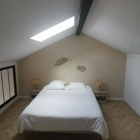 Les Pieds Dans Le Sable Apartment